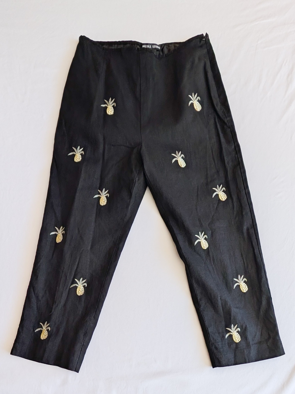 Vintage Y2K Nicole Studio Black Pineapple Embroidered Linen Capri Pants Size 8